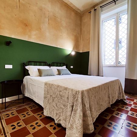 Donna Oliva Guest House Palermo Bagian luar foto