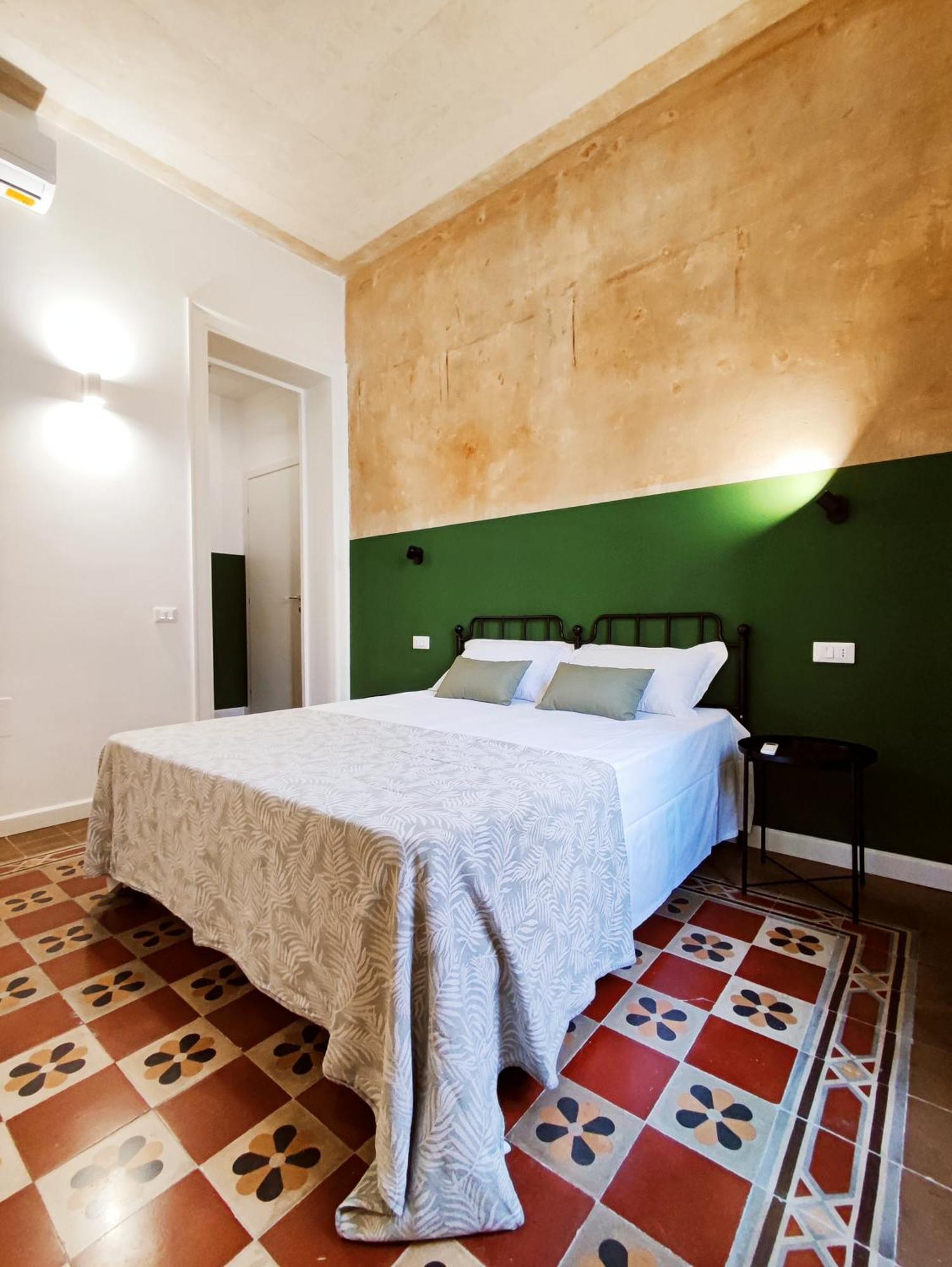 Donna Oliva Guest House Palermo Bagian luar foto
