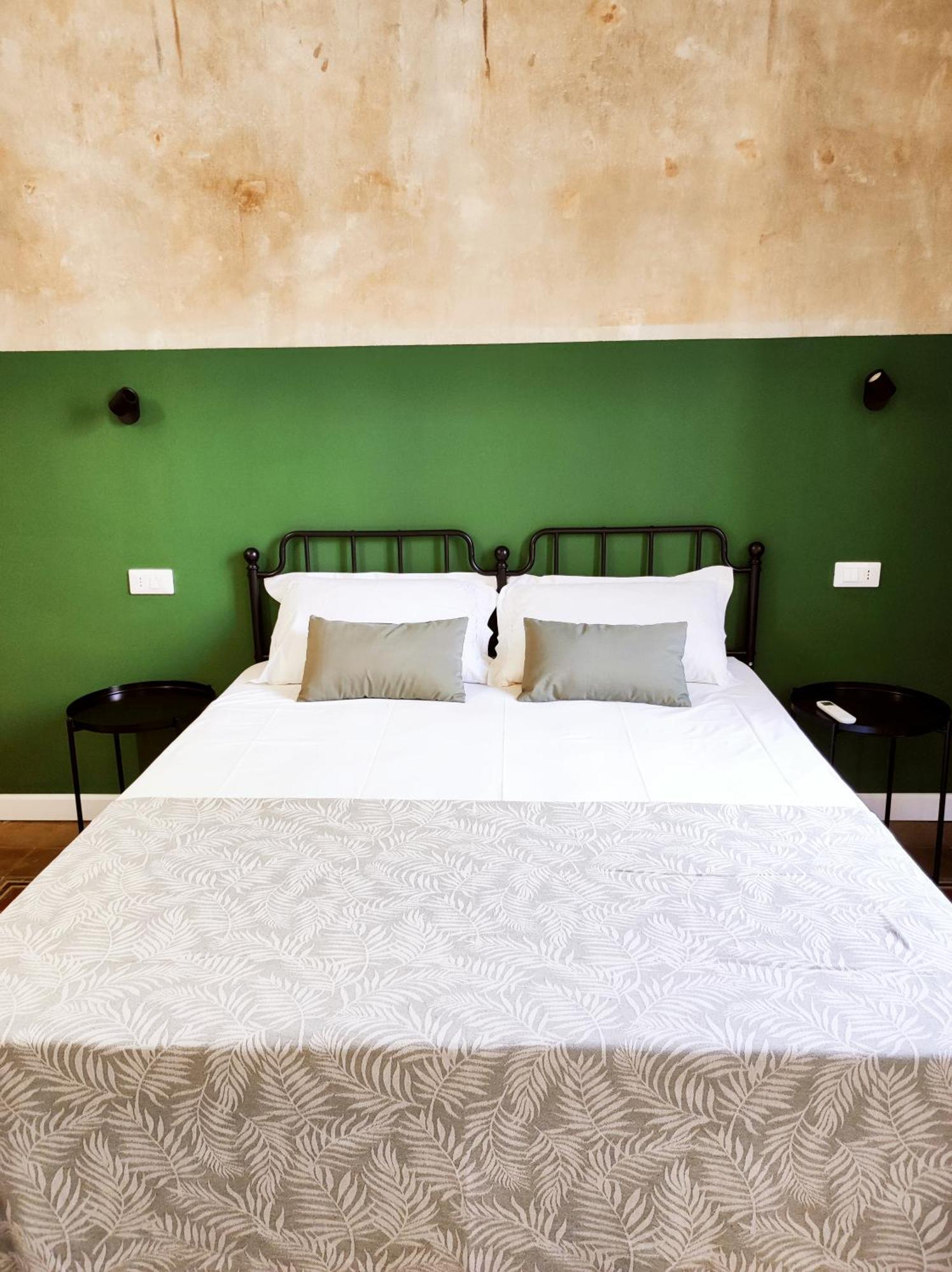 Donna Oliva Guest House Palermo Bagian luar foto