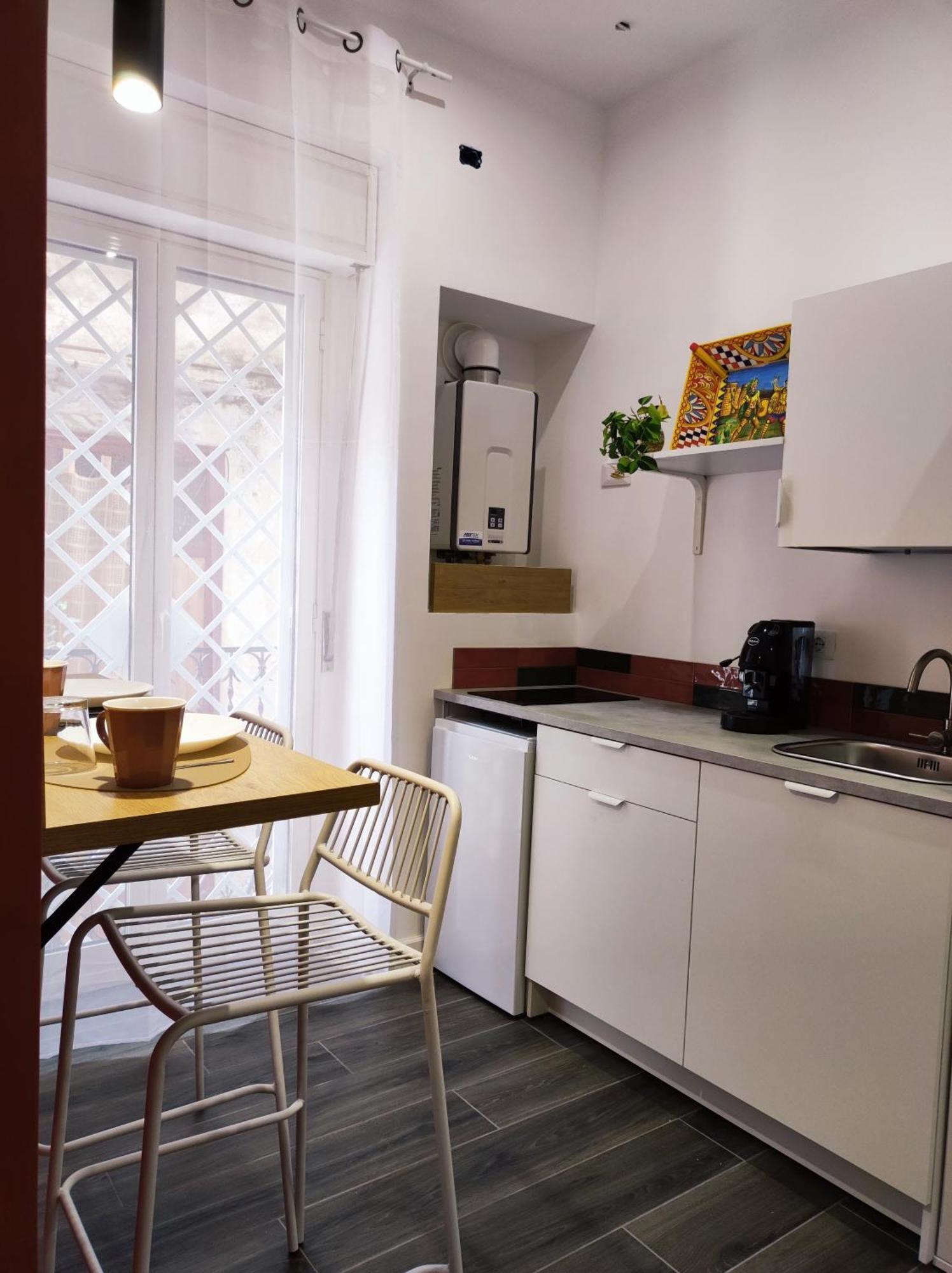 Donna Oliva Guest House Palermo Bagian luar foto